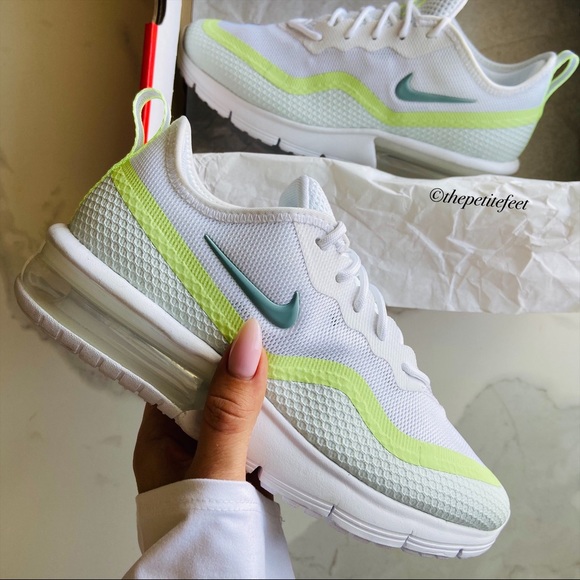 Nike Shoes - NWT Nike air Max sequent 4.5